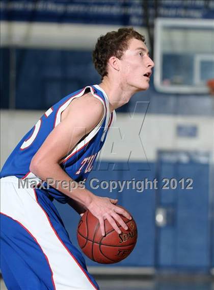 Thumbnail 1 in Tulelake vs. Capital Christian (CIF NorCal D5 Playoffs) photogallery.
