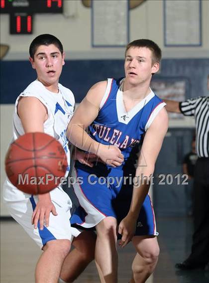 Thumbnail 3 in Tulelake vs. Capital Christian (CIF NorCal D5 Playoffs) photogallery.