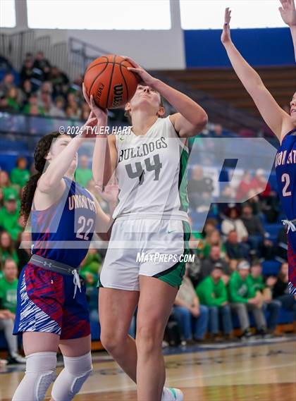 Thumbnail 3 in Union City vs. Clinton Central (IHSAA 1A Semi-State 7) photogallery.