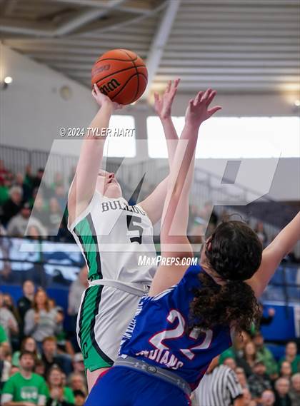 Thumbnail 2 in Union City vs. Clinton Central (IHSAA 1A Semi-State 7) photogallery.