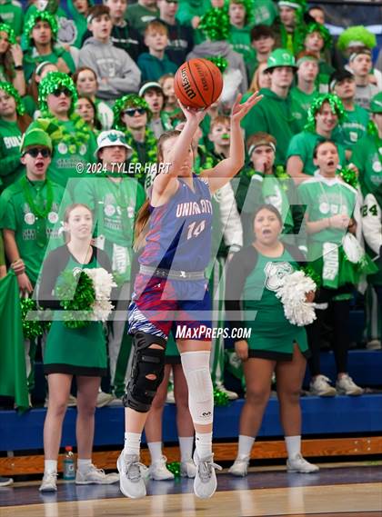 Thumbnail 2 in Union City vs. Clinton Central (IHSAA 1A Semi-State 7) photogallery.