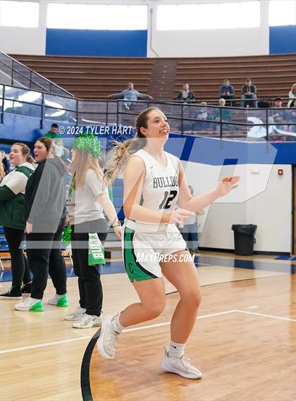 Thumbnail 2 in Union City vs. Clinton Central (IHSAA 1A Semi-State 7) photogallery.