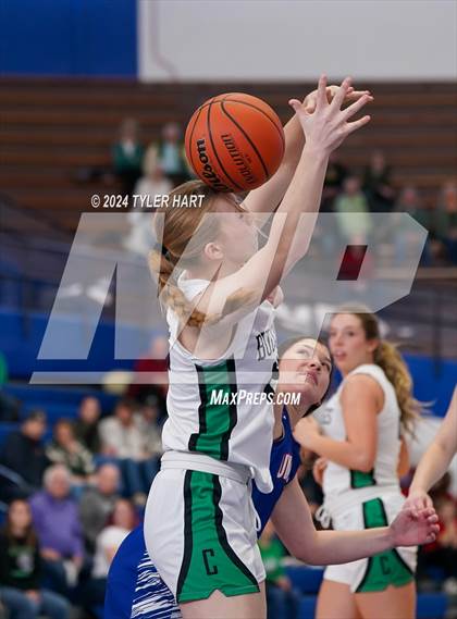 Thumbnail 1 in Union City vs. Clinton Central (IHSAA 1A Semi-State 7) photogallery.