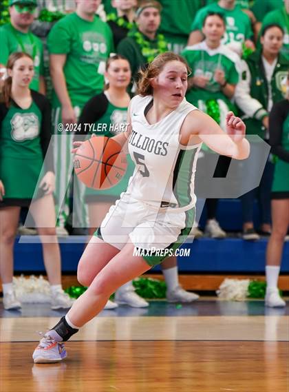 Thumbnail 1 in Union City vs. Clinton Central (IHSAA 1A Semi-State 7) photogallery.