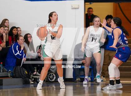 Thumbnail 3 in Union City vs. Clinton Central (IHSAA 1A Semi-State 7) photogallery.