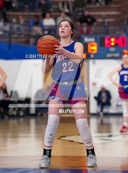 Thumbnail 2 in Union City vs. Clinton Central (IHSAA 1A Semi-State 7) photogallery.