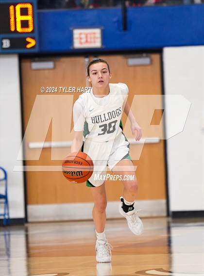 Thumbnail 3 in Union City vs. Clinton Central (IHSAA 1A Semi-State 7) photogallery.