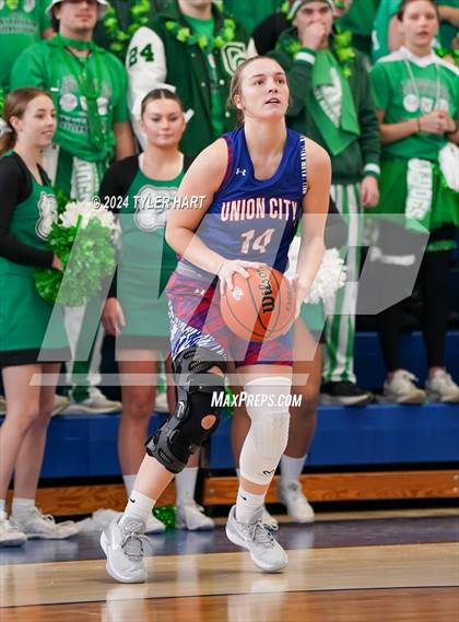 Thumbnail 3 in Union City vs. Clinton Central (IHSAA 1A Semi-State 7) photogallery.