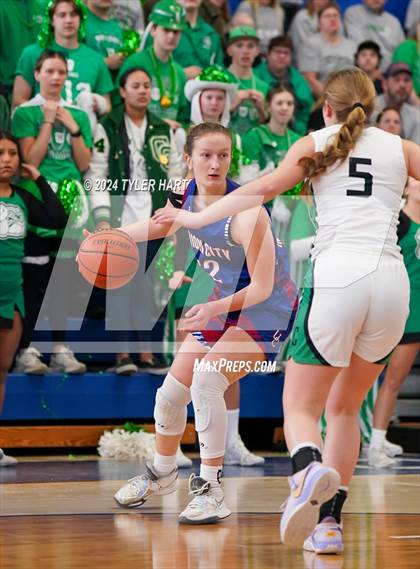 Thumbnail 1 in Union City vs. Clinton Central (IHSAA 1A Semi-State 7) photogallery.