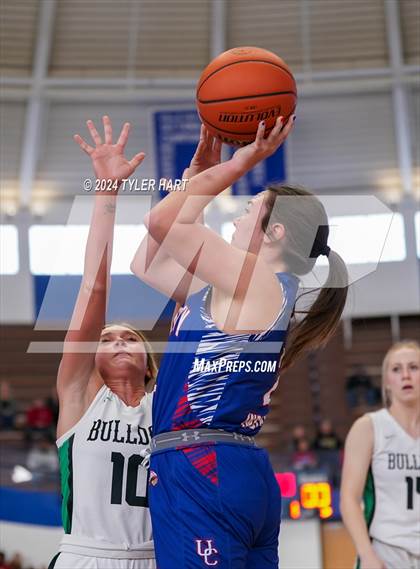 Thumbnail 1 in Union City vs. Clinton Central (IHSAA 1A Semi-State 7) photogallery.