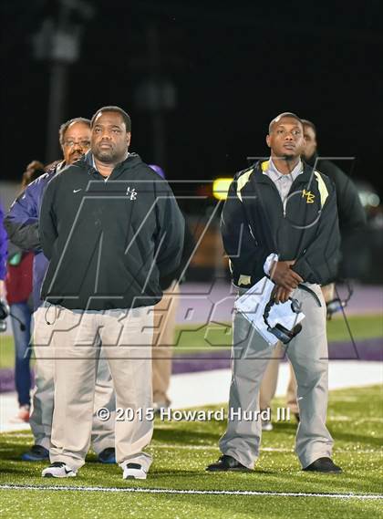 Thumbnail 3 in Marlin vs. Rio Vista (UIL 3A Bi-District Playoff) photogallery.