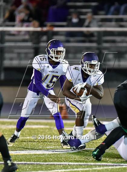 Thumbnail 2 in Marlin vs. Rio Vista (UIL 3A Bi-District Playoff) photogallery.