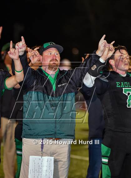 Thumbnail 2 in Marlin vs. Rio Vista (UIL 3A Bi-District Playoff) photogallery.