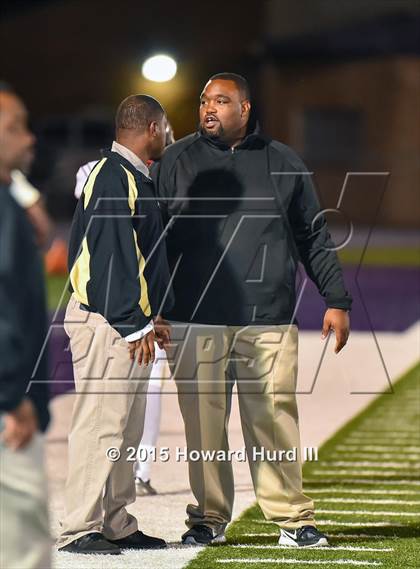 Thumbnail 3 in Marlin vs. Rio Vista (UIL 3A Bi-District Playoff) photogallery.