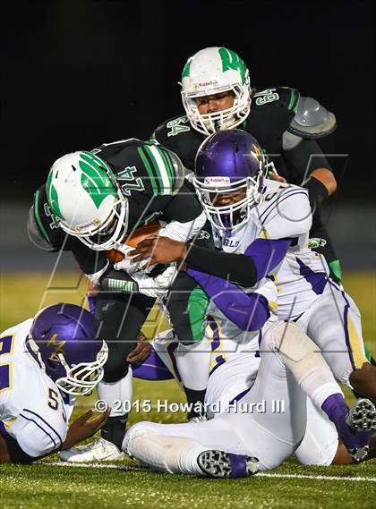 Thumbnail 1 in Marlin vs. Rio Vista (UIL 3A Bi-District Playoff) photogallery.