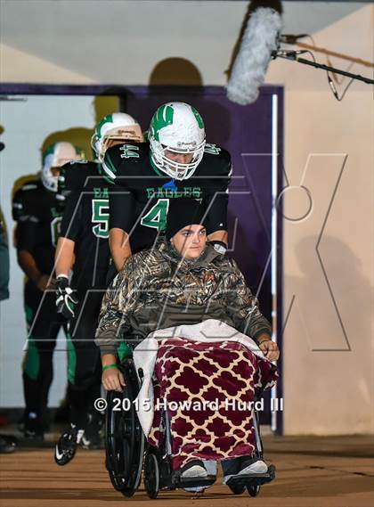 Thumbnail 2 in Marlin vs. Rio Vista (UIL 3A Bi-District Playoff) photogallery.