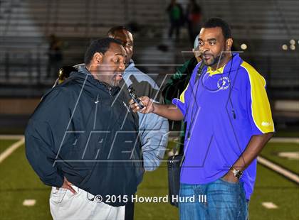 Thumbnail 3 in Marlin vs. Rio Vista (UIL 3A Bi-District Playoff) photogallery.
