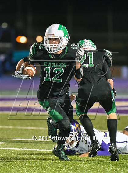 Thumbnail 2 in Marlin vs. Rio Vista (UIL 3A Bi-District Playoff) photogallery.