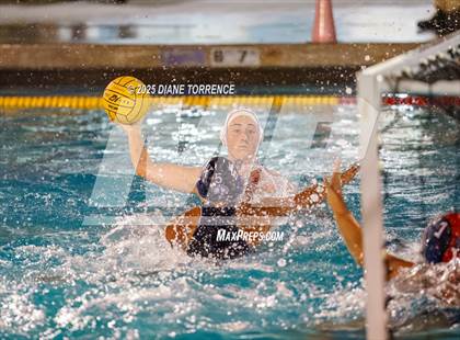 Thumbnail 1 in Mater Dei vs Newport Harbor (Bill Barnett Holiday Cup) photogallery.