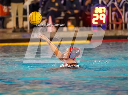 Thumbnail 2 in Mater Dei vs Newport Harbor (Bill Barnett Holiday Cup) photogallery.