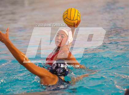 Thumbnail 1 in Mater Dei vs Newport Harbor (Bill Barnett Holiday Cup) photogallery.