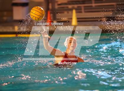 Thumbnail 3 in Mater Dei vs Newport Harbor (Bill Barnett Holiday Cup) photogallery.