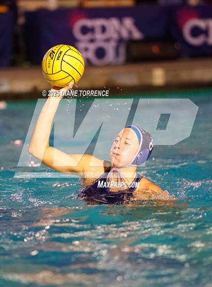 Thumbnail 1 in Mater Dei vs Newport Harbor (Bill Barnett Holiday Cup) photogallery.
