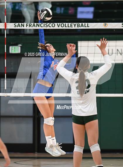 Thumbnail 3 in JV: Sacred Heart Cathedral Preparatory vs. St. Ignatius College Preparatory (Bruce-Mahoney) photogallery.