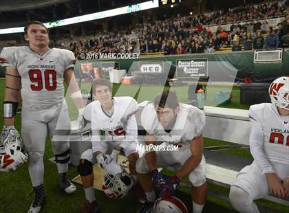 Thumbnail 1 in The Woodlands vs. Bowie (UIL 6A Regional Playoff) photogallery.