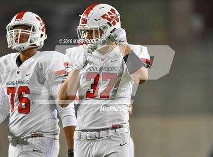 Thumbnail 3 in The Woodlands vs. Bowie (UIL 6A Regional Playoff) photogallery.