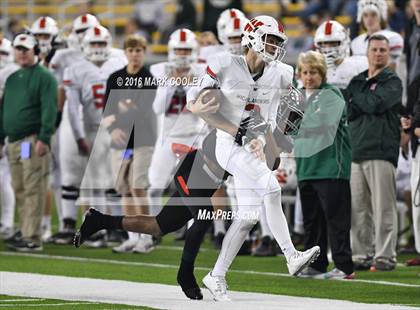 Thumbnail 2 in The Woodlands vs. Bowie (UIL 6A Regional Playoff) photogallery.