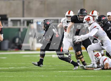 Thumbnail 2 in The Woodlands vs. Bowie (UIL 6A Regional Playoff) photogallery.