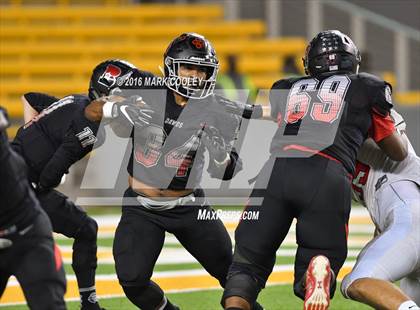 Thumbnail 2 in The Woodlands vs. Bowie (UIL 6A Regional Playoff) photogallery.