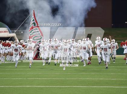 Thumbnail 2 in The Woodlands vs. Bowie (UIL 6A Regional Playoff) photogallery.