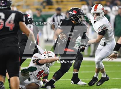 Thumbnail 3 in The Woodlands vs. Bowie (UIL 6A Regional Playoff) photogallery.