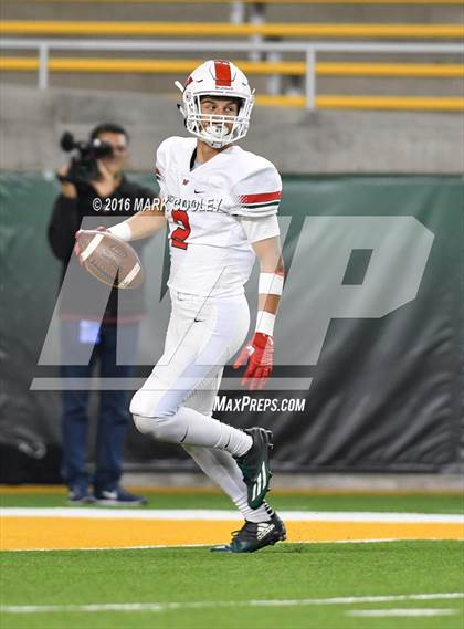 Thumbnail 2 in The Woodlands vs. Bowie (UIL 6A Regional Playoff) photogallery.