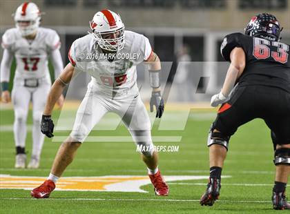 Thumbnail 3 in The Woodlands vs. Bowie (UIL 6A Regional Playoff) photogallery.