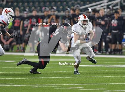 Thumbnail 2 in The Woodlands vs. Bowie (UIL 6A Regional Playoff) photogallery.