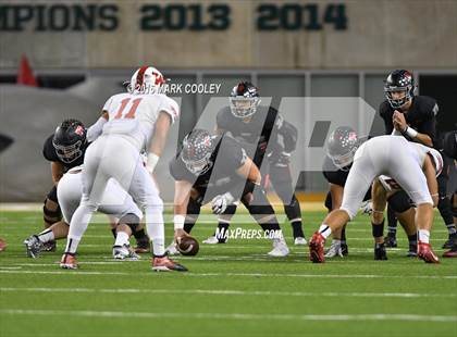 Thumbnail 3 in The Woodlands vs. Bowie (UIL 6A Regional Playoff) photogallery.