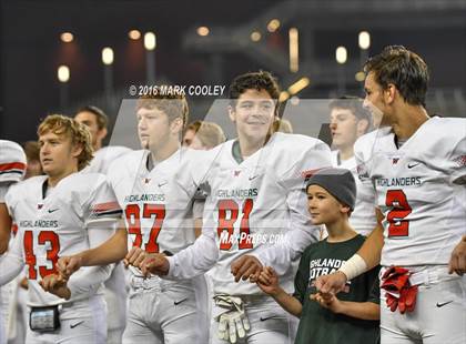 Thumbnail 3 in The Woodlands vs. Bowie (UIL 6A Regional Playoff) photogallery.