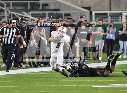 Thumbnail 3 in The Woodlands vs. Bowie (UIL 6A Regional Playoff) photogallery.