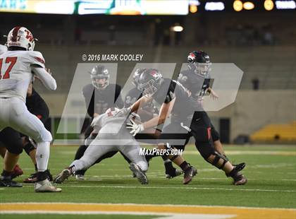 Thumbnail 1 in The Woodlands vs. Bowie (UIL 6A Regional Playoff) photogallery.