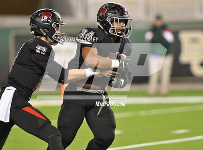 Thumbnail 2 in The Woodlands vs. Bowie (UIL 6A Regional Playoff) photogallery.