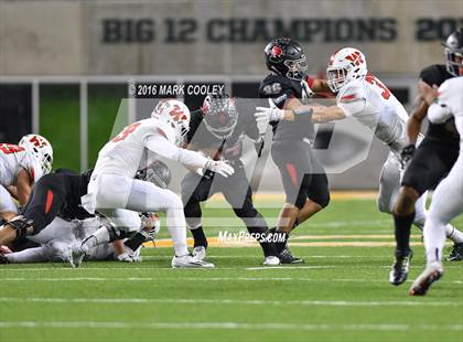 Thumbnail 3 in The Woodlands vs. Bowie (UIL 6A Regional Playoff) photogallery.