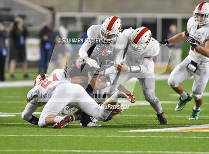 Thumbnail 3 in The Woodlands vs. Bowie (UIL 6A Regional Playoff) photogallery.