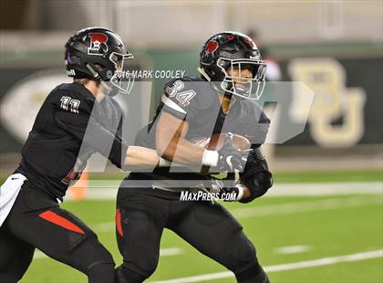 Thumbnail 3 in The Woodlands vs. Bowie (UIL 6A Regional Playoff) photogallery.