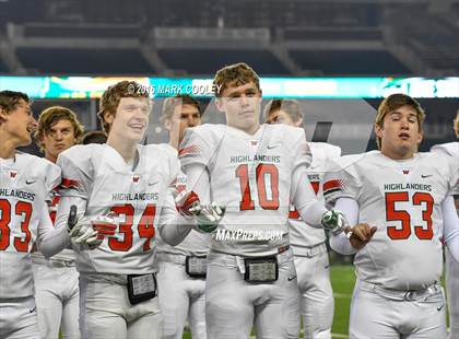 Thumbnail 2 in The Woodlands vs. Bowie (UIL 6A Regional Playoff) photogallery.