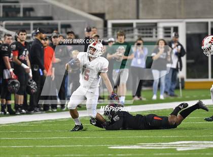 Thumbnail 2 in The Woodlands vs. Bowie (UIL 6A Regional Playoff) photogallery.