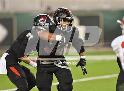 Thumbnail 2 in The Woodlands vs. Bowie (UIL 6A Regional Playoff) photogallery.