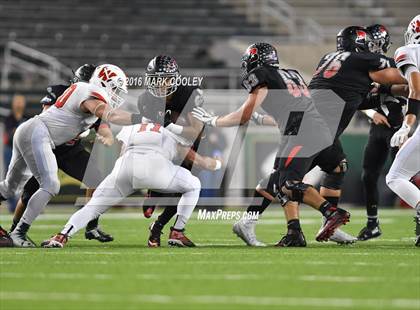 Thumbnail 2 in The Woodlands vs. Bowie (UIL 6A Regional Playoff) photogallery.